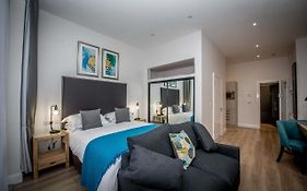 James Suites Derry